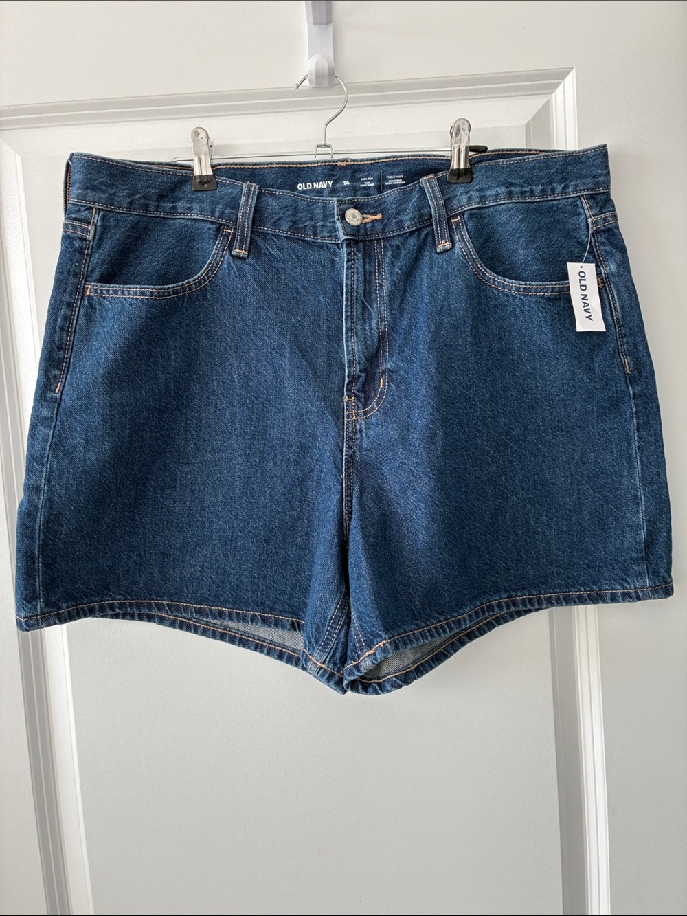 NWT Old Navy Size 14 High-Rise Wow Baggy Shorts
